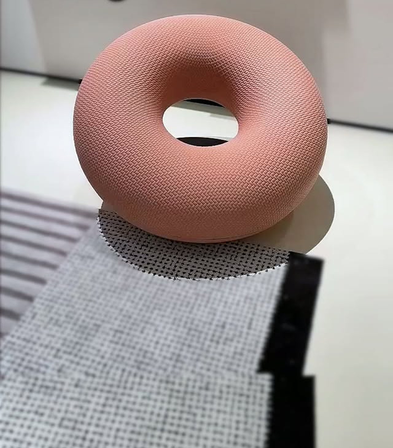 Donut Lounge Chair